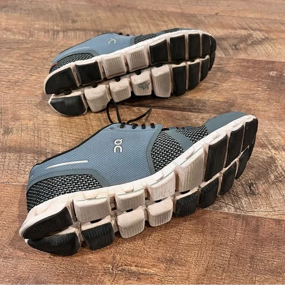 On Running Women's Sneakers - Blue and Black - Picture 13 of 13